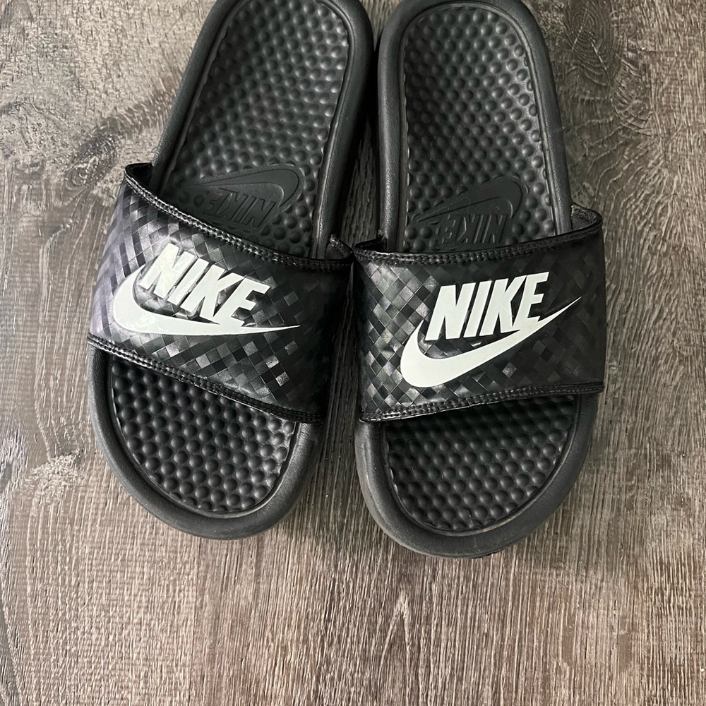 Nike Black and White Athletic Shoes